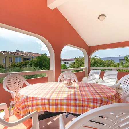 アパート Puskaric 2 By Interhome